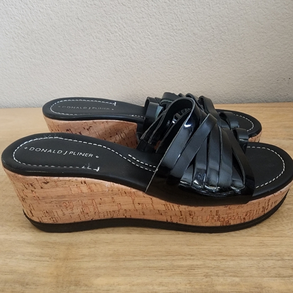 Donald J. Pliner Womens Sheena 2 Sandals Cork Wedge Leather Black Size 6.5M